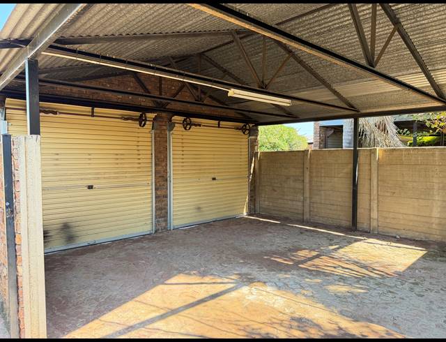 2 BEDROOM TOWNHOUSE FOR SALE IN ANDEON